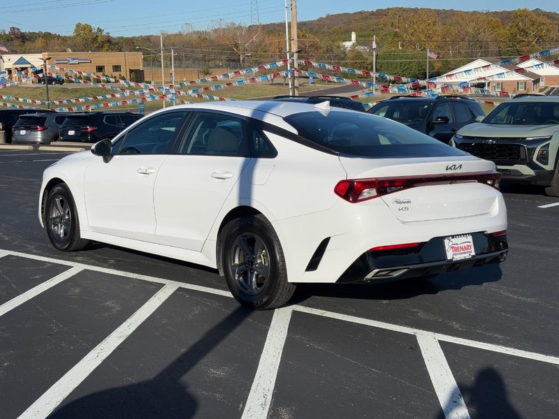 Kia K5 Vehicle Image 06