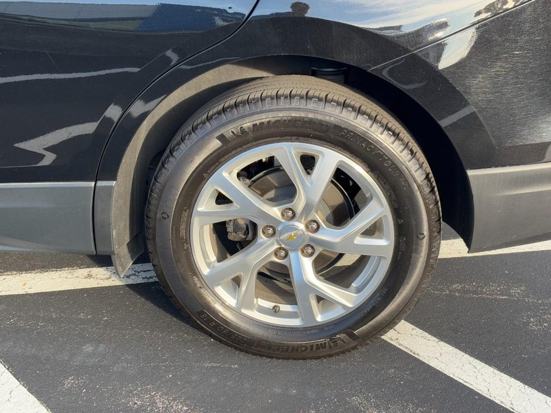 Chevrolet Equinox Vehicle Image 07