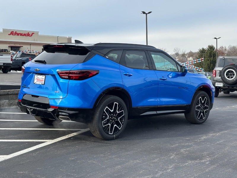 Chevrolet Blazer Vehicle Image 04