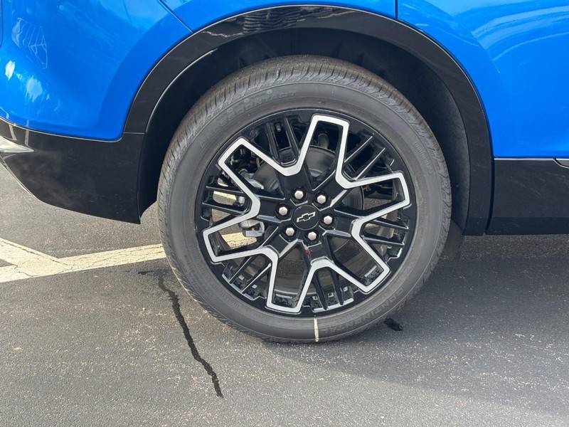 Chevrolet Blazer Vehicle Image 05