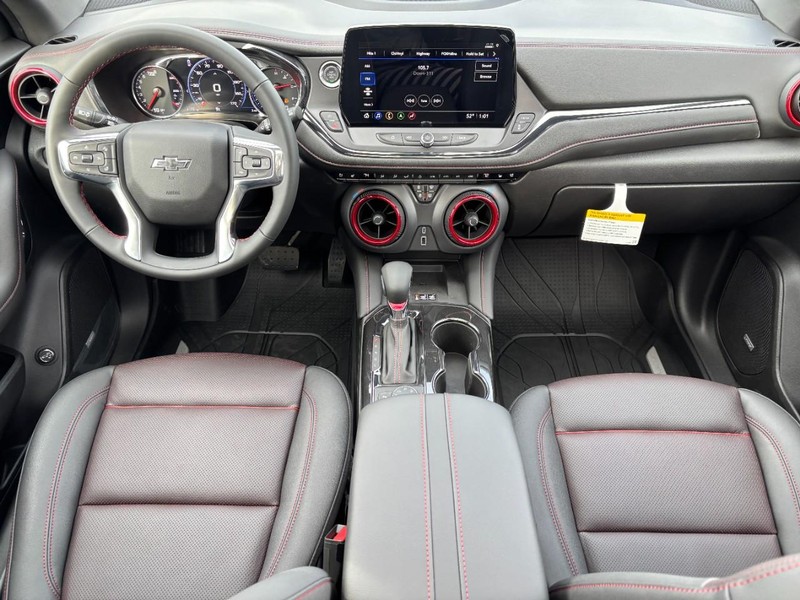 Chevrolet Blazer Vehicle Image 07