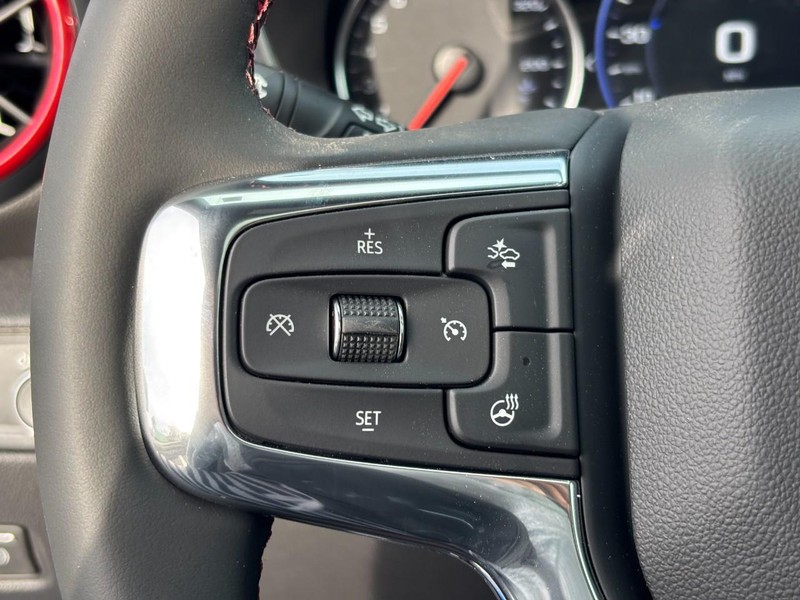 Chevrolet Blazer Vehicle Image 13