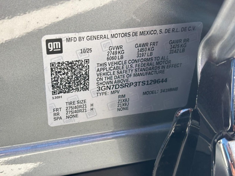 Chevrolet Equinox EV Vehicle Image 23