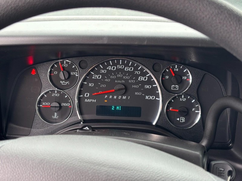 Chevrolet Express Cargo Van Vehicle Image 10