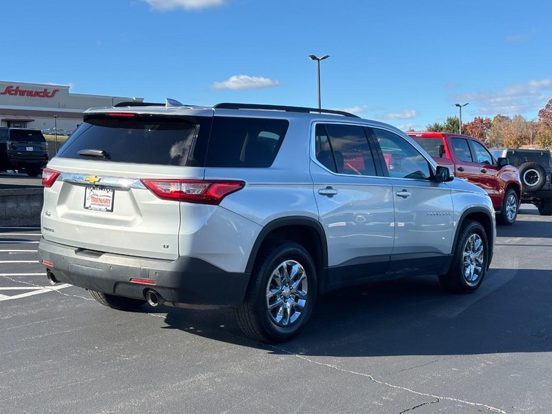 Chevrolet Traverse Vehicle Image 03