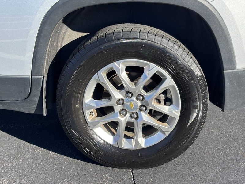 Chevrolet Traverse Vehicle Image 07