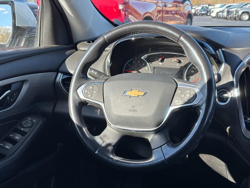 Chevrolet Traverse Vehicle Image 13