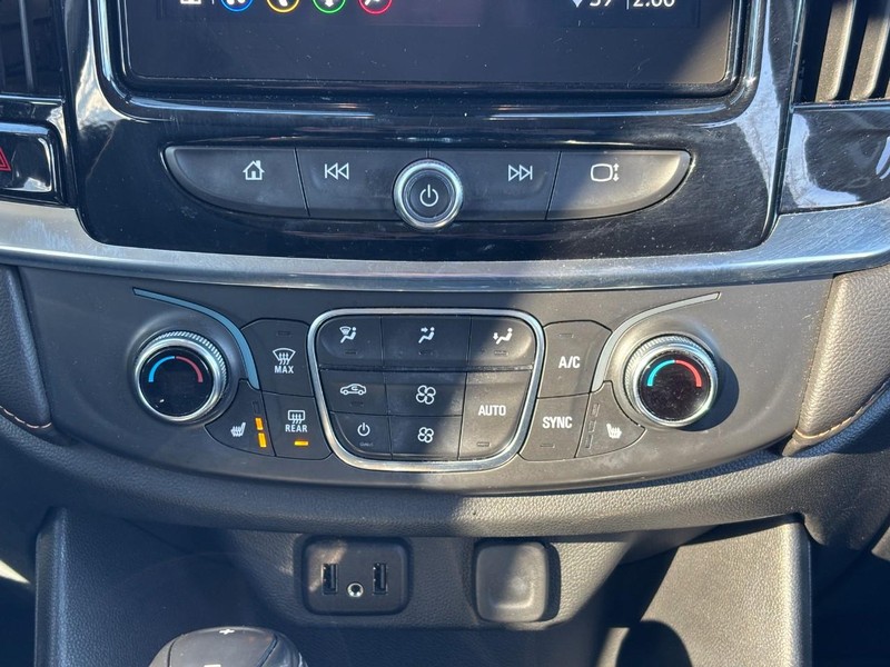 Chevrolet Traverse Vehicle Image 15