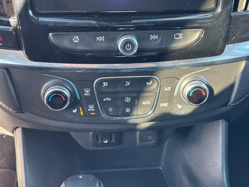 Chevrolet Traverse Vehicle Image 23