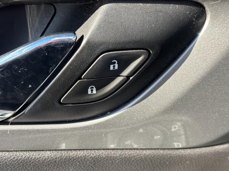 Chevrolet Traverse Vehicle Image 25