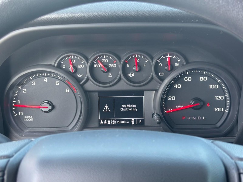 Chevrolet Silverado 2500HD Vehicle Image 18