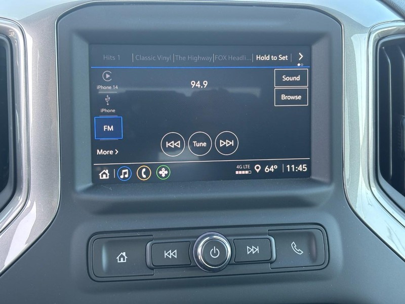 Chevrolet Silverado 2500HD Vehicle Image 19