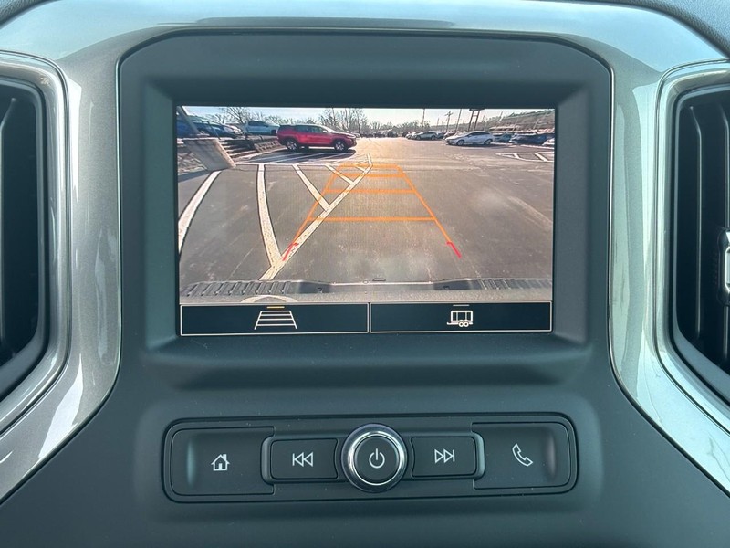 Chevrolet Silverado 2500HD Vehicle Image 20