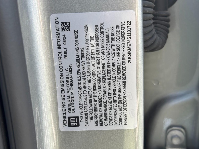 Chevrolet Silverado 2500HD Vehicle Image 25