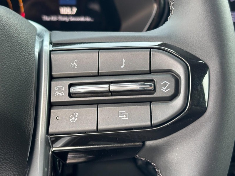 Chevrolet Colorado Vehicle Image 14