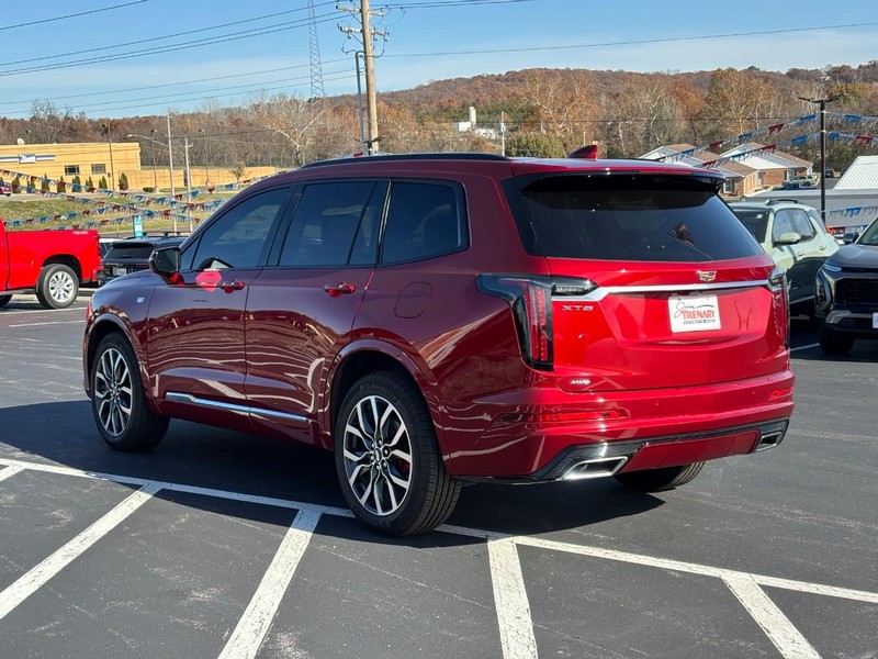 Cadillac XT6 Vehicle Image 06