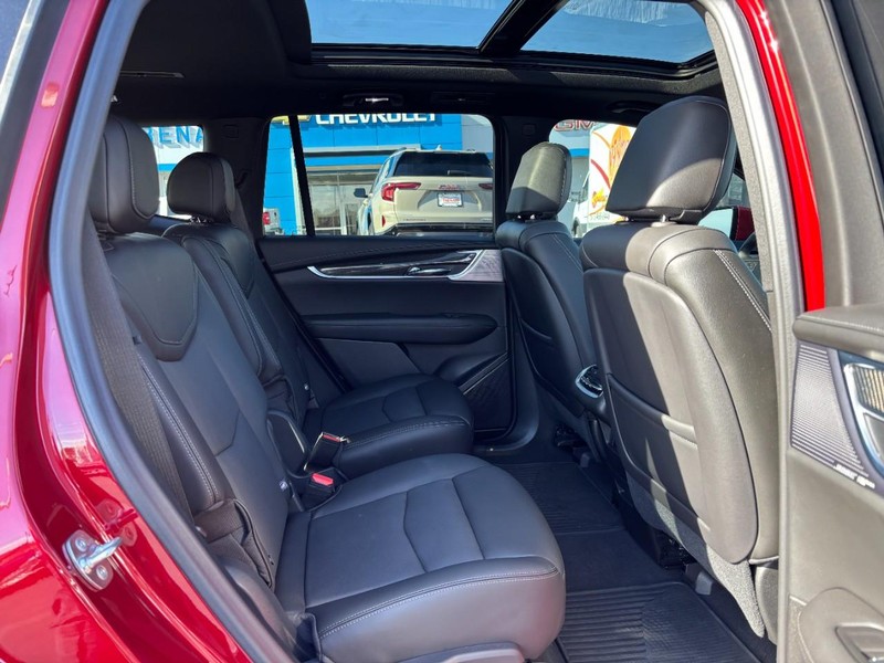Cadillac XT6 Vehicle Image 10