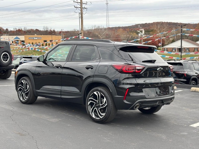 Chevrolet TrailBlazer Vehicle Image 06