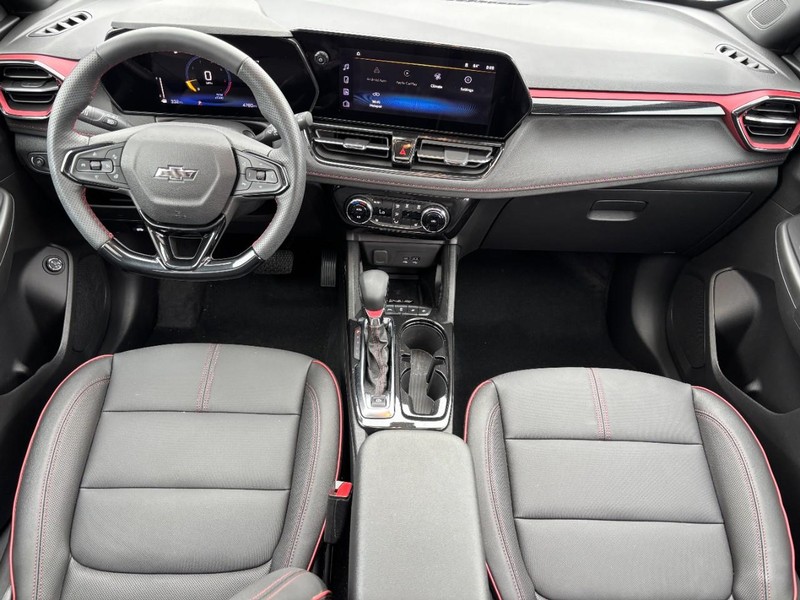 Chevrolet TrailBlazer Vehicle Image 11