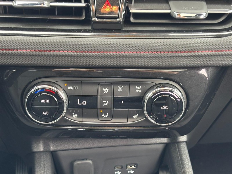 Chevrolet TrailBlazer Vehicle Image 14