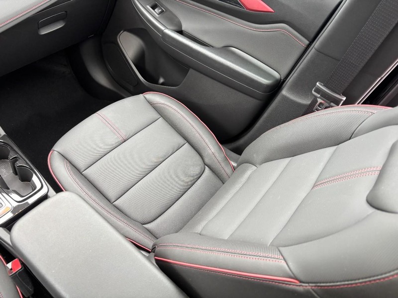 Chevrolet TrailBlazer Vehicle Image 15