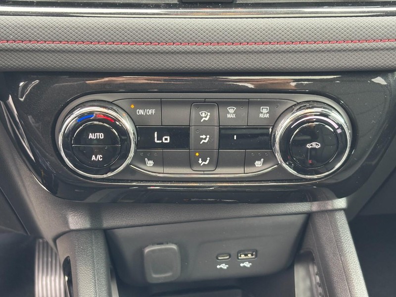 Chevrolet TrailBlazer Vehicle Image 22