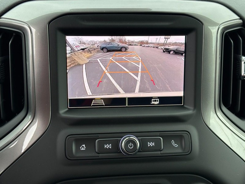 Chevrolet Silverado 1500 Vehicle Image 16