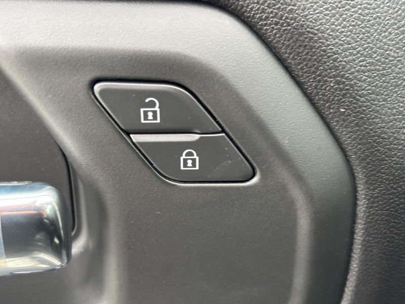 Chevrolet Silverado 1500 Vehicle Image 19