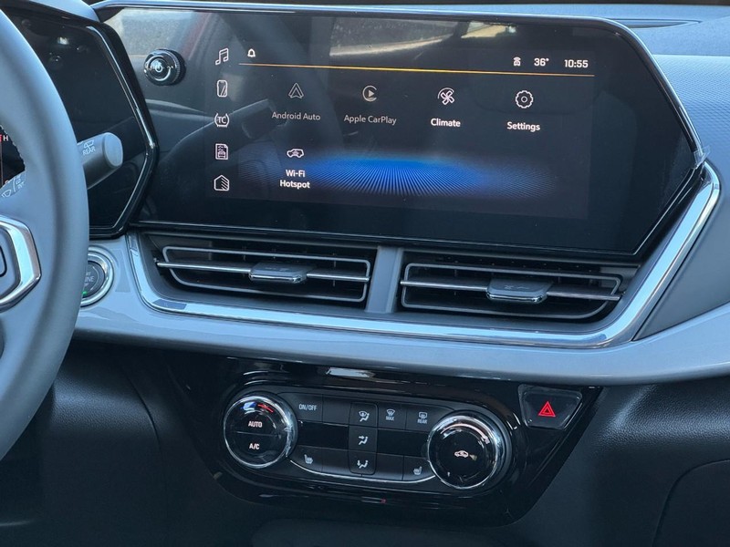 Chevrolet Trax Vehicle Image 09