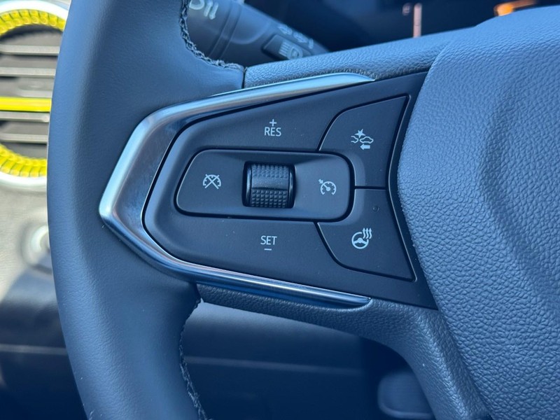 Chevrolet Trax Vehicle Image 13