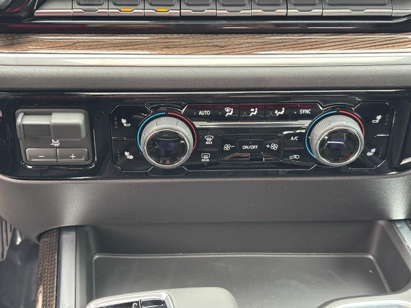 Chevrolet Silverado 1500 Vehicle Image 19