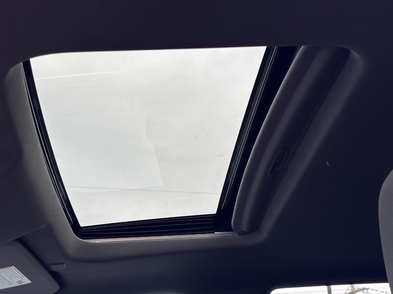 Chevrolet Silverado 1500 Vehicle Image 23