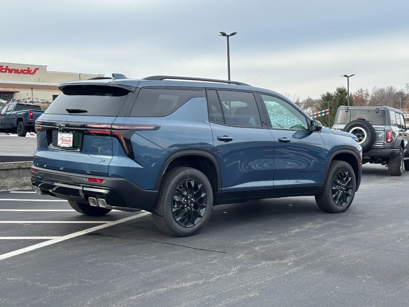 Chevrolet Traverse Vehicle Image 04