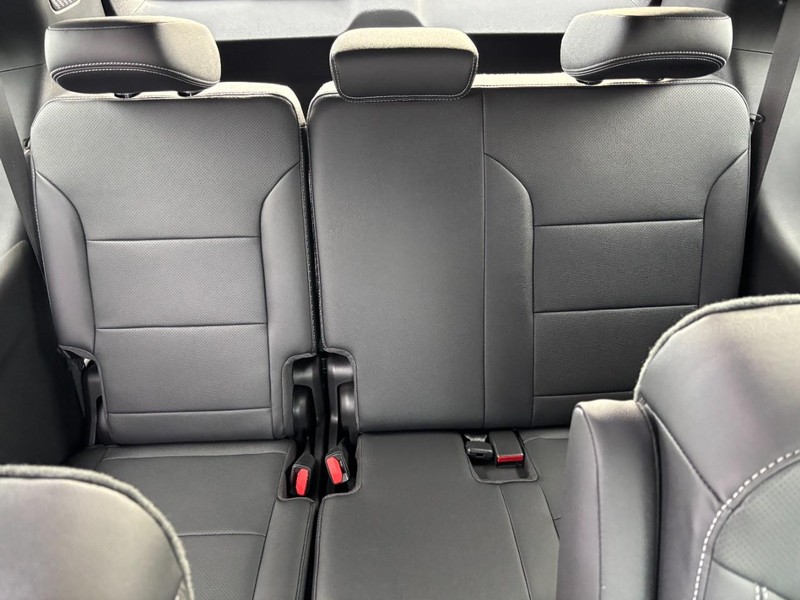 Chevrolet Traverse Vehicle Image 07