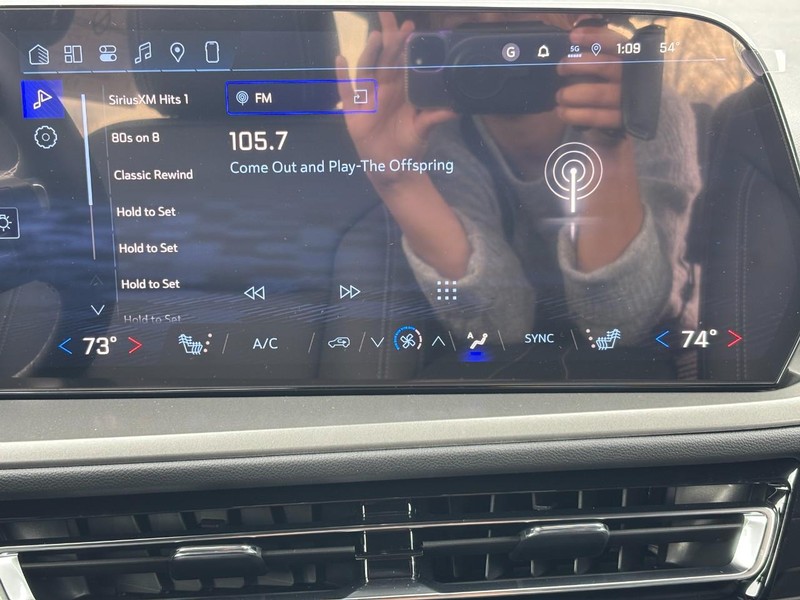 Chevrolet Traverse Vehicle Image 10