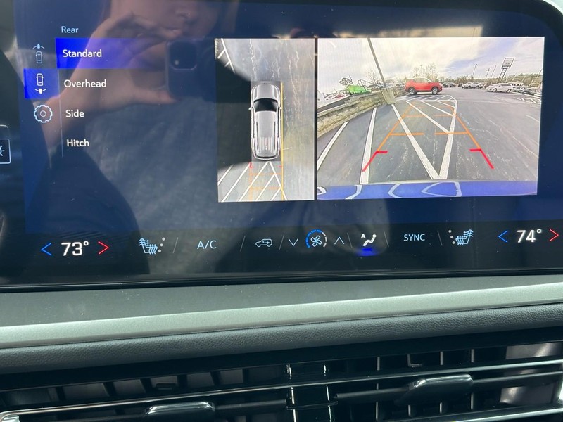 Chevrolet Traverse Vehicle Image 18