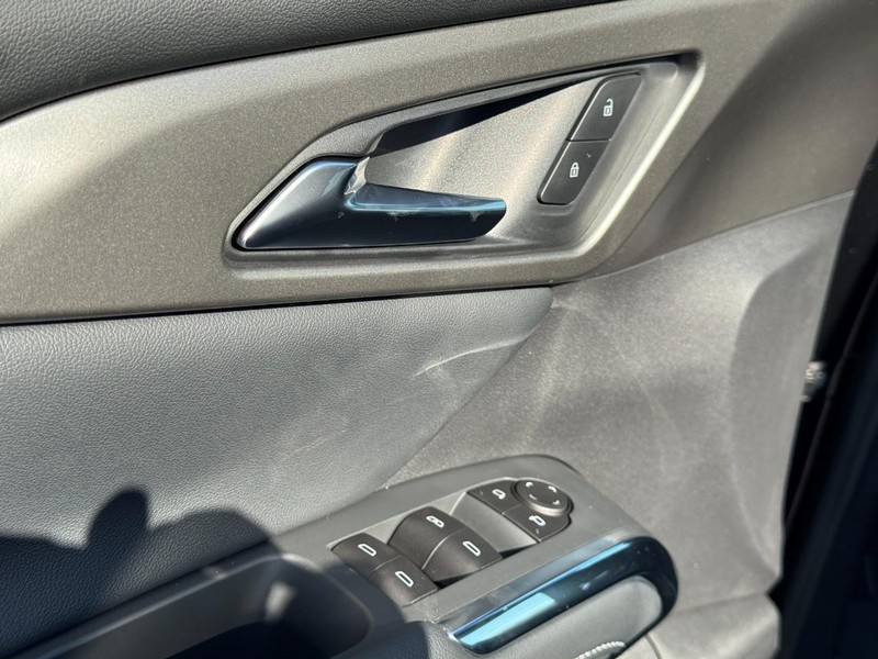 Chevrolet Traverse Vehicle Image 11