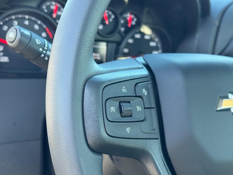 Chevrolet Silverado 1500 Vehicle Image 10