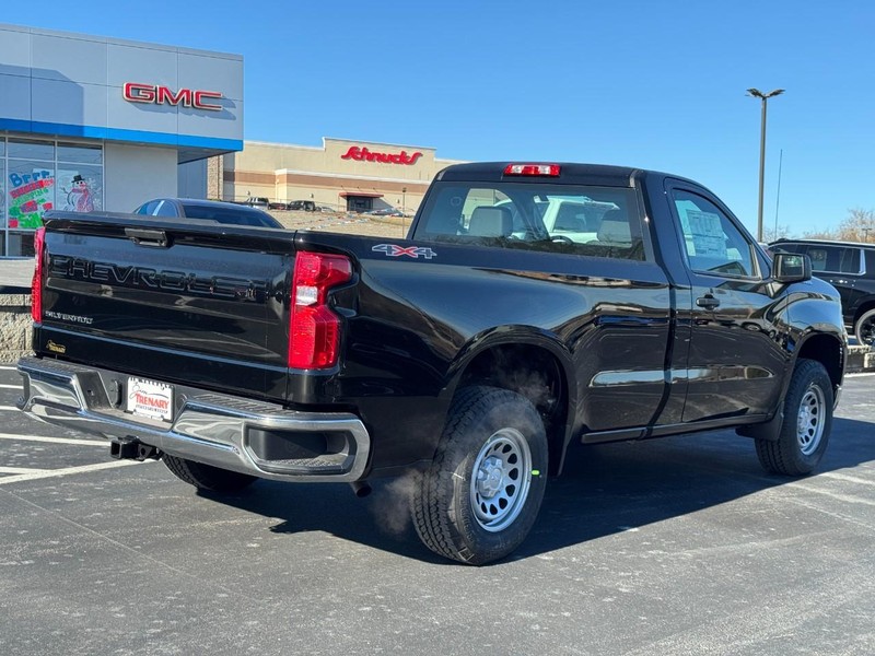 Chevrolet Silverado 1500 Vehicle Image 04