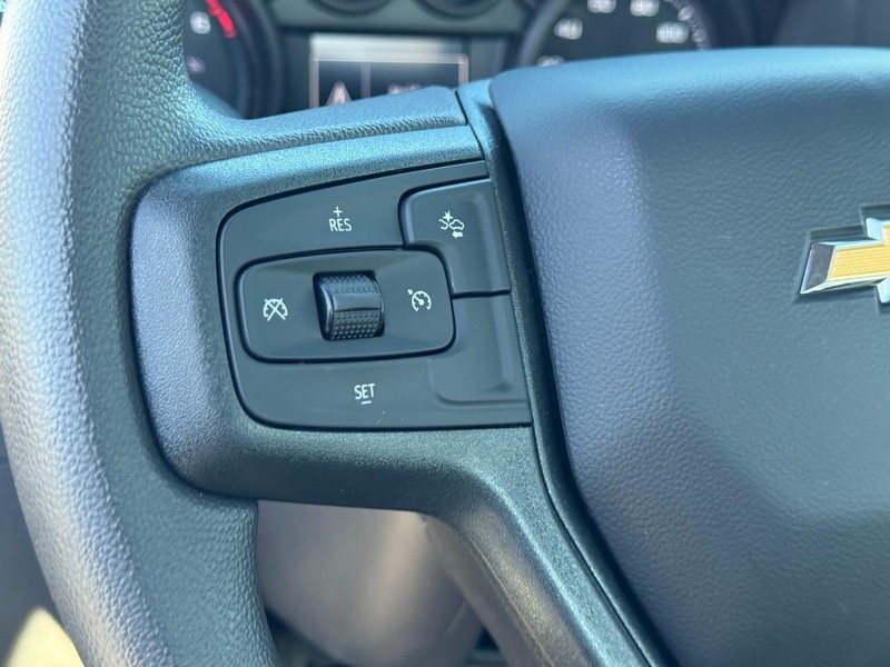 Chevrolet Silverado 1500 Vehicle Image 10