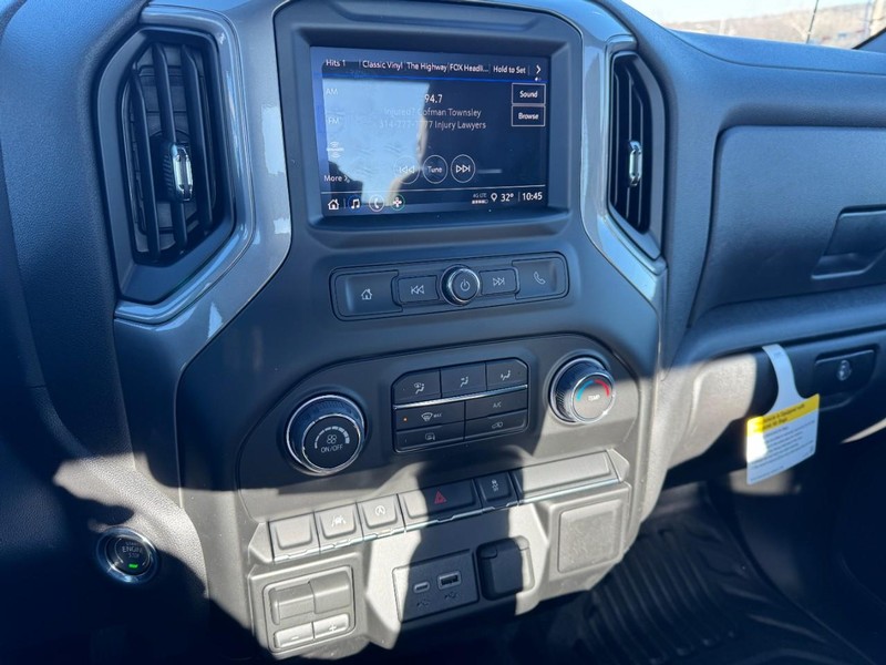 Chevrolet Silverado 1500 Vehicle Image 11