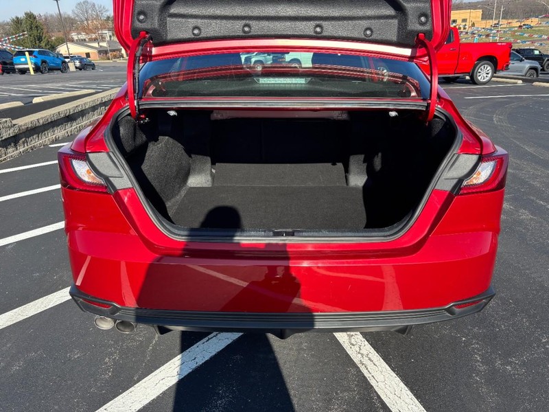 Toyota Camry Vehicle Image 04