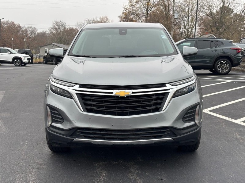 Chevrolet Equinox Vehicle Image 09