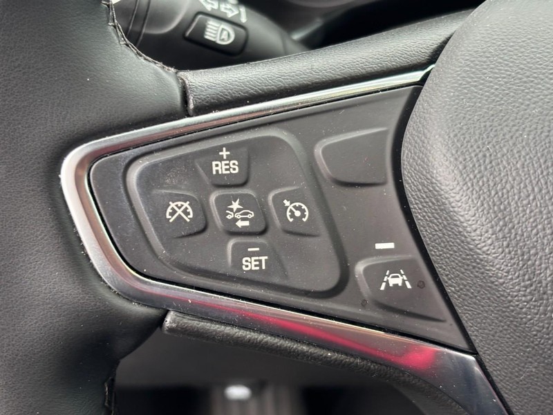 Chevrolet Equinox Vehicle Image 17