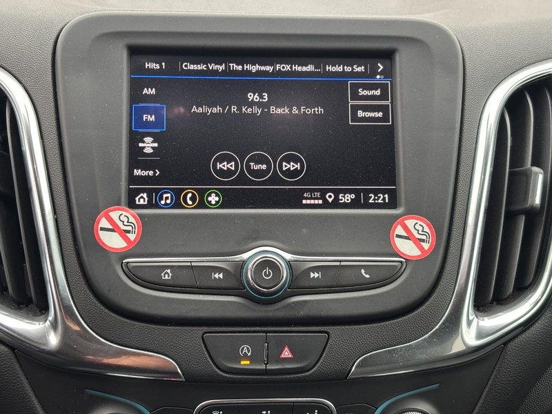 Chevrolet Equinox Vehicle Image 20