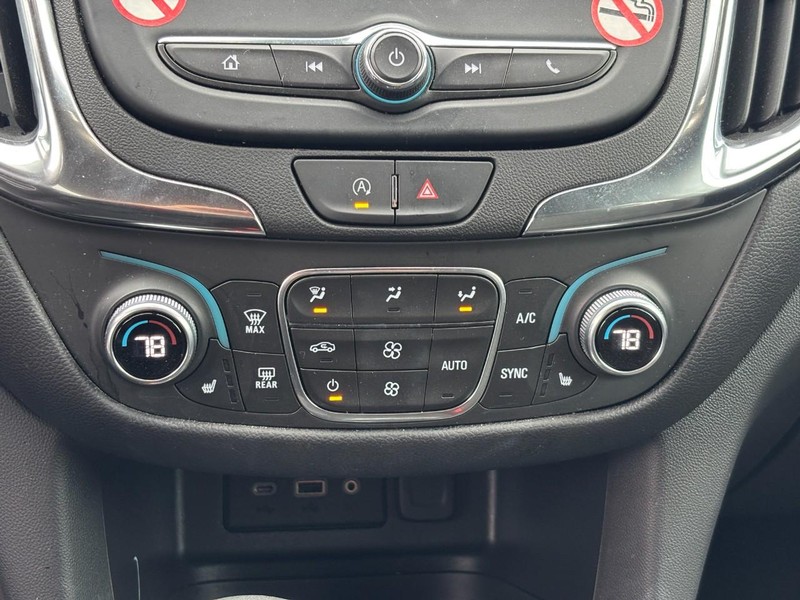 Chevrolet Equinox Vehicle Image 22