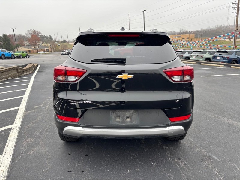 Chevrolet TrailBlazer Vehicle Image 05