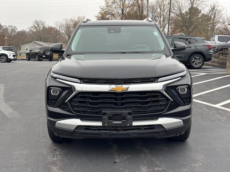 Chevrolet TrailBlazer Vehicle Image 09