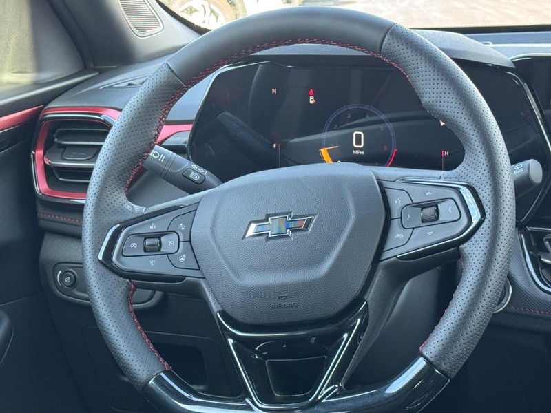 Chevrolet TrailBlazer Vehicle Image 08