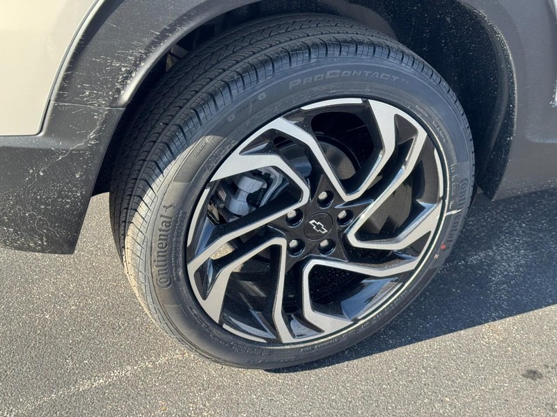 Chevrolet TrailBlazer Vehicle Image 05